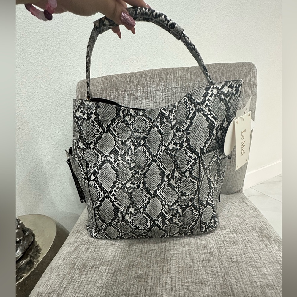 Le Miel snake print bag